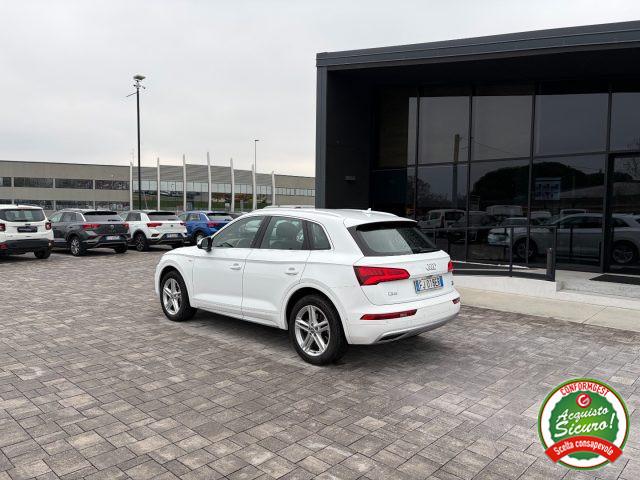AUDI Q5 2.0 TDI S-LINE quattro S tronic