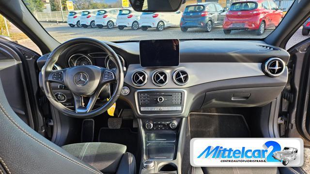 MERCEDES-BENZ GLA 220 Automatic 4Matic Sport