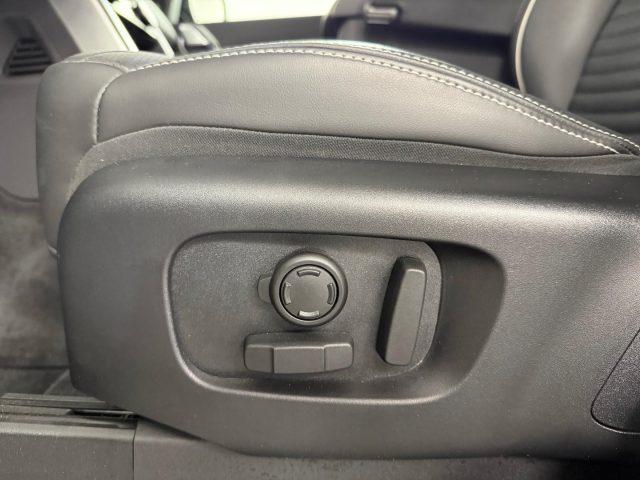 LAND ROVER Discovery 3.0D I6 300 CV AWD Auto R-Dynamic HSE 7p