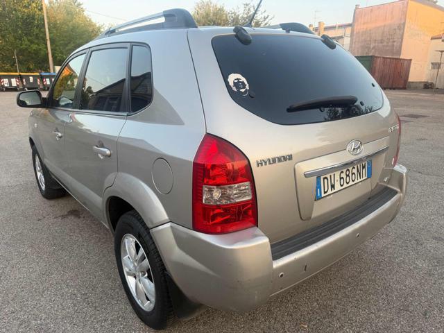 HYUNDAI Tucson 2.0 CVVT 16V BlueDrive BENZINA/GPL Dynamic
