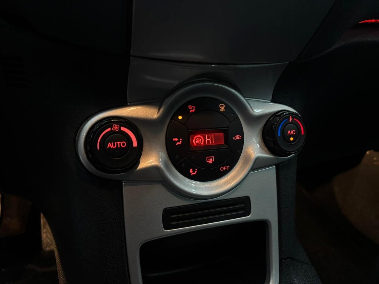 Ford Fiesta 1.2 82 CV 5 porte Titanium