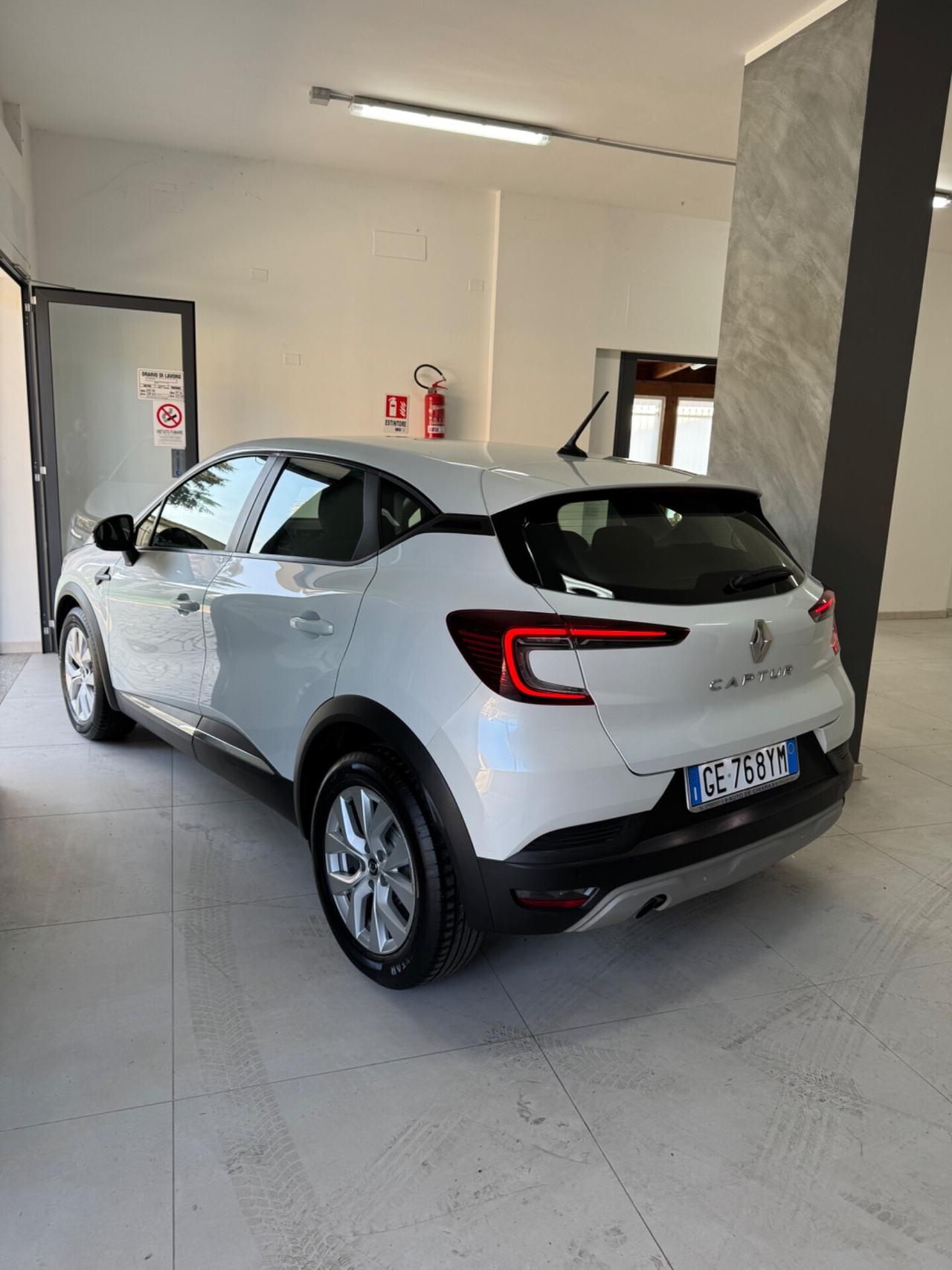 Renault Captur 1500cc diesel automatica