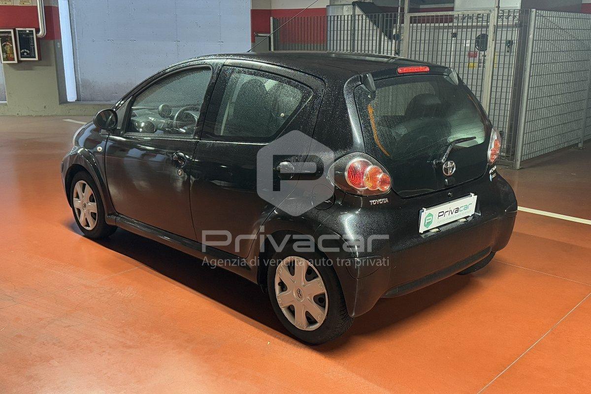 TOYOTA Aygo 1.0 12V VVT-i 5 porte Deep Ocean Connect