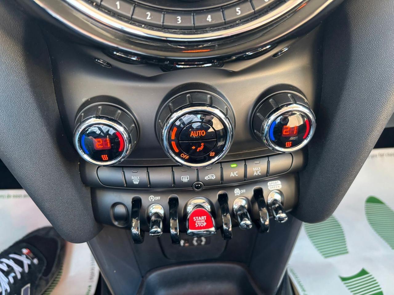 MINI 1.5 ONE D HYPE 5p - FULL-LED