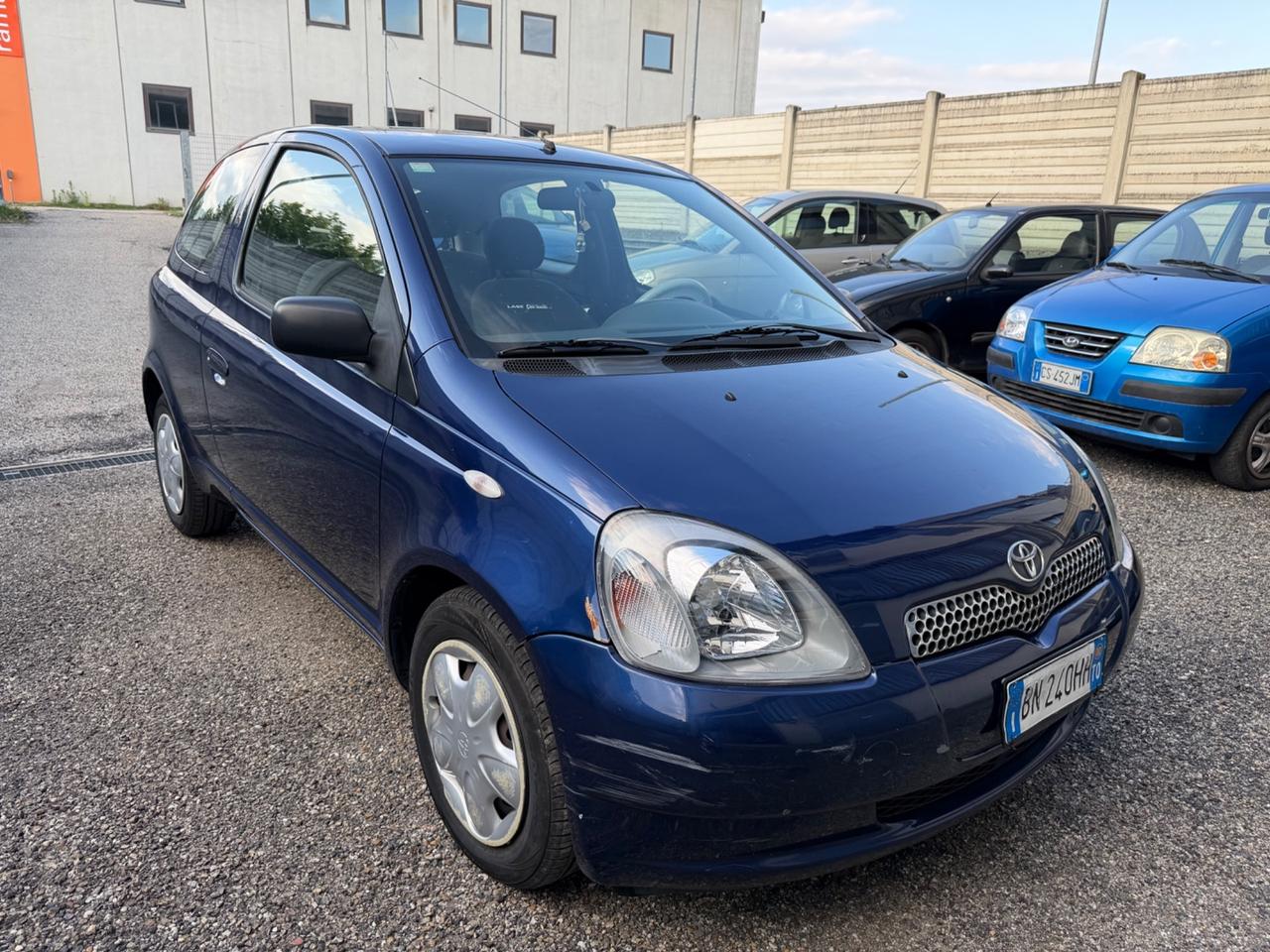 Toyota Yaris 1.0i 16V cat 3 porte