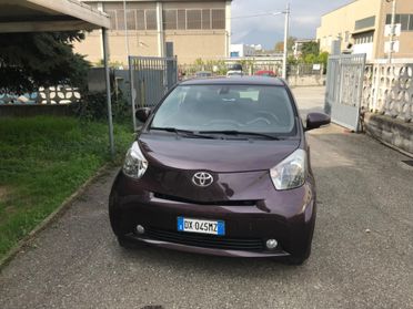Toyota iQ 1.0 Multidrive