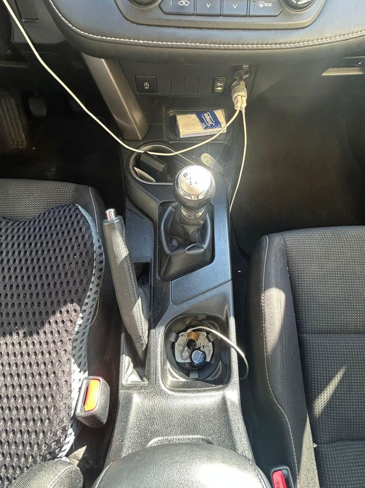 Toyota RAV 4 RAV4 2.0 D-4D 2WD Business