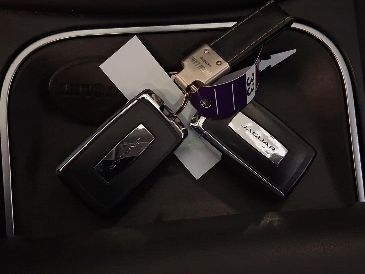 Jaguar E-Pace 2.0 249 CV AWD aut. R-Dynamic