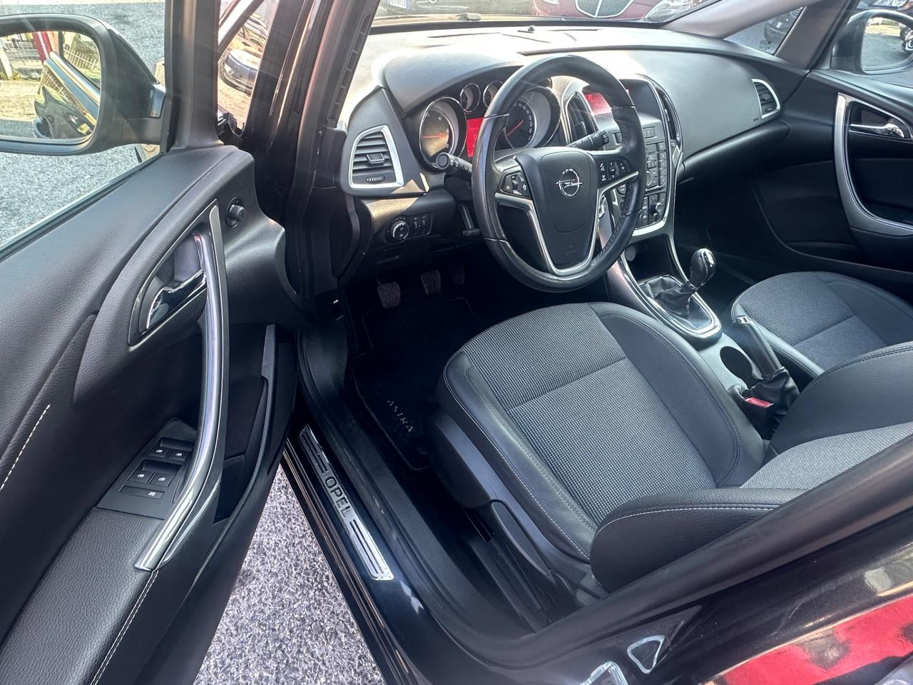 Opel Astra 1.7 CDTI 130CV Sports Tourer Cosmo