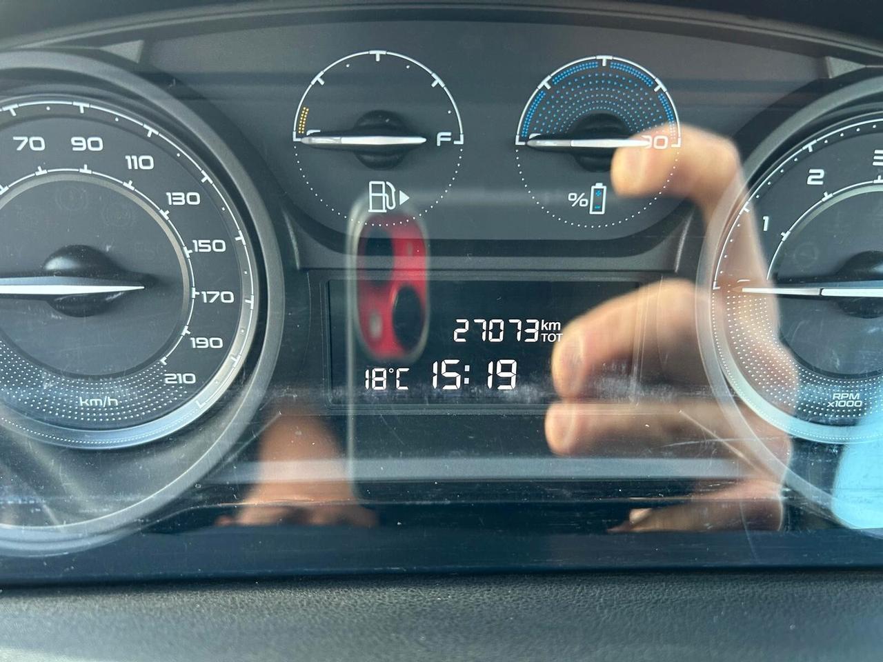 Lancia Ypsilon 1.0 FireFly 5 porte S&S Hybrid Gold