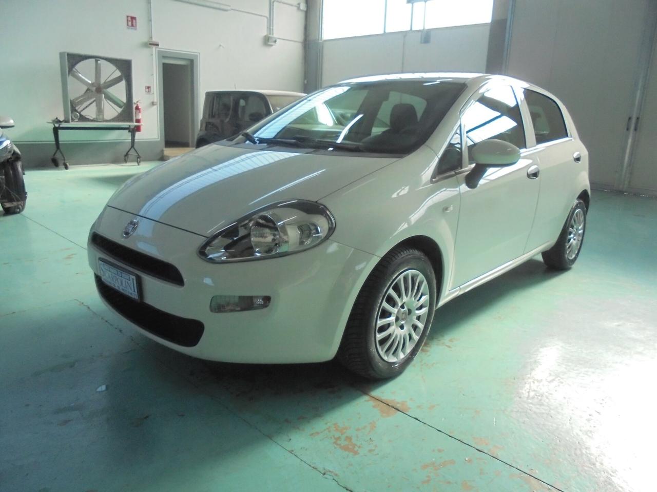 Fiat Punto 1.3 MJT II S&S 95 CV 5 porte Street NEOPATENTATI