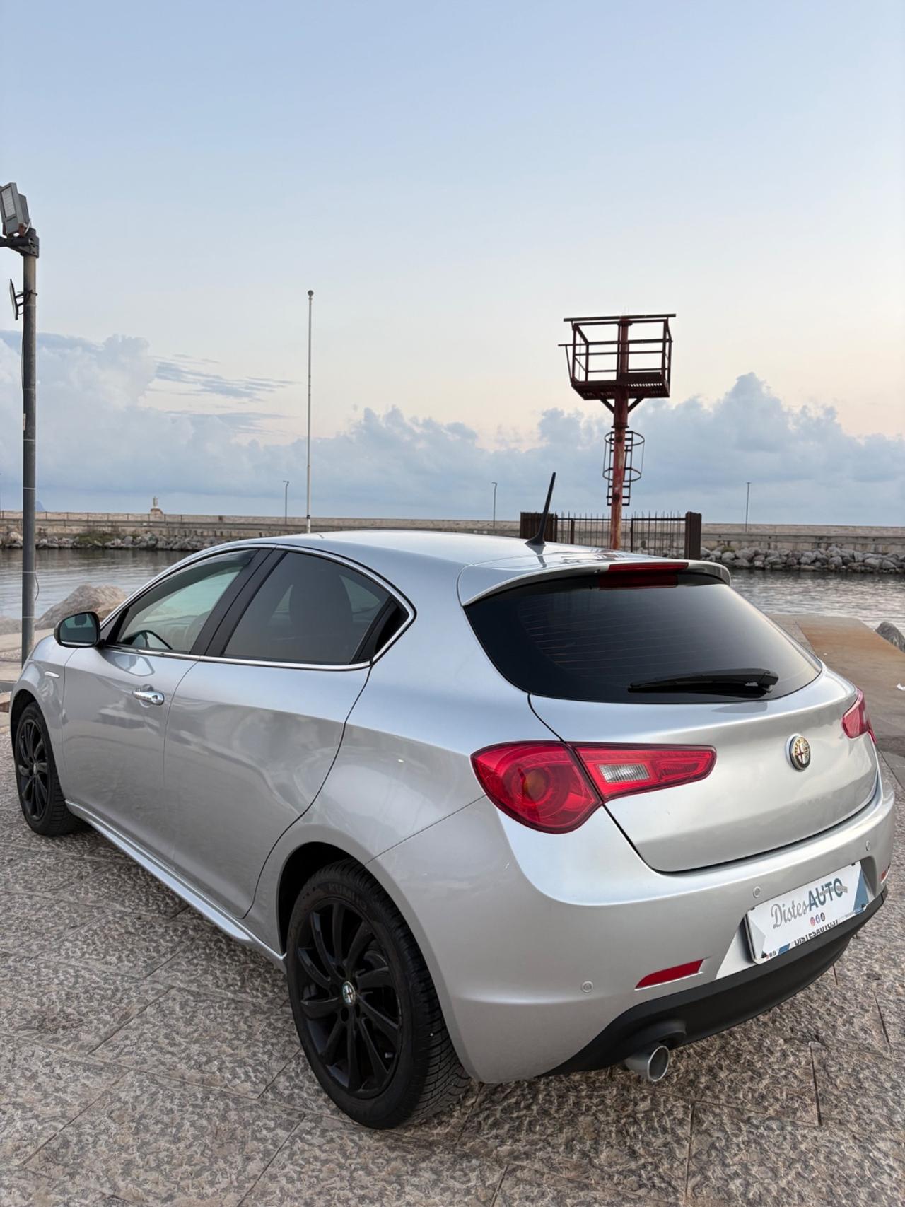 Alfa Romeo Giulietta 1.6 JTDm-2 120 CV Distinctive