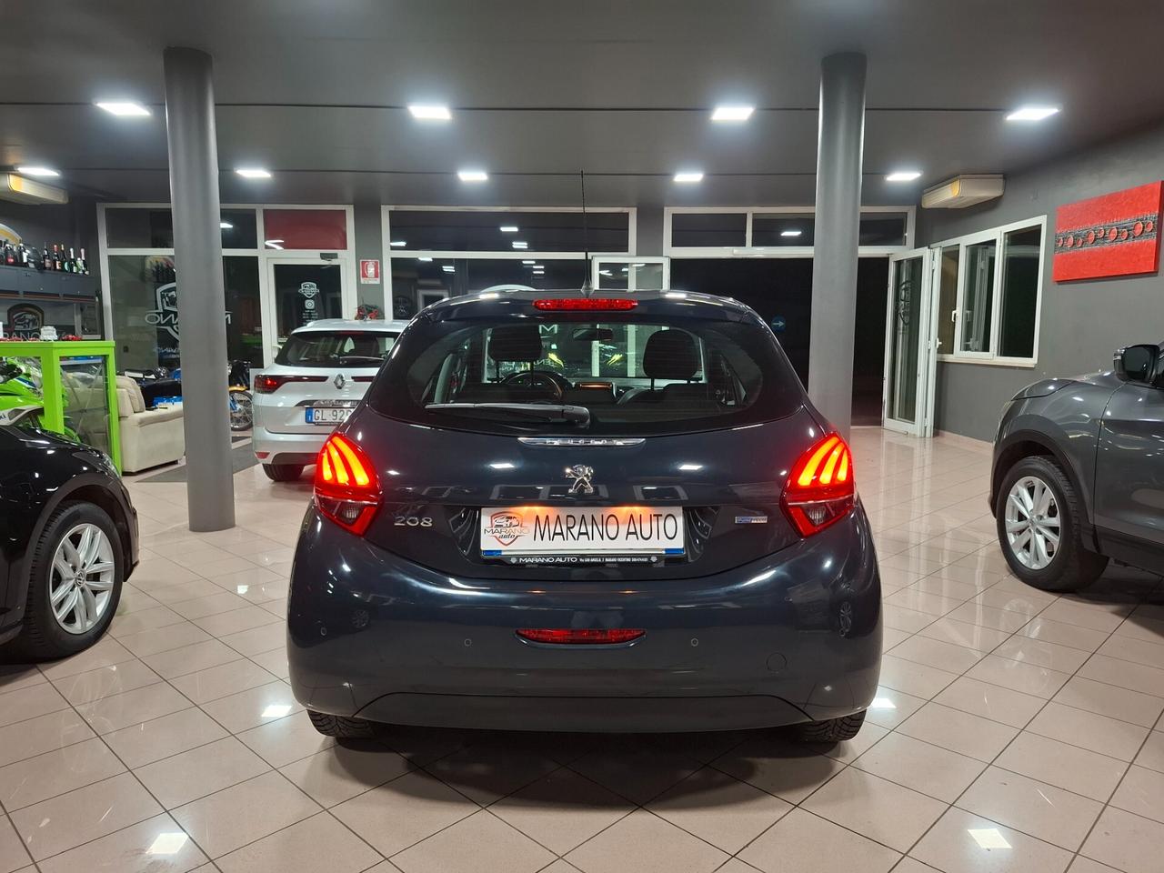 Peugeot 208 1.2 benzina NEOPATENTATO