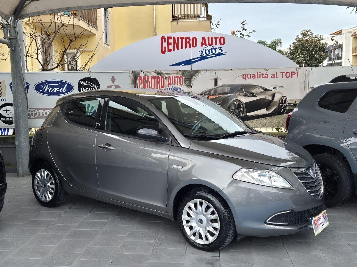 LANCIA - Ypsilon - 1.2 69 CV 5p. Gold