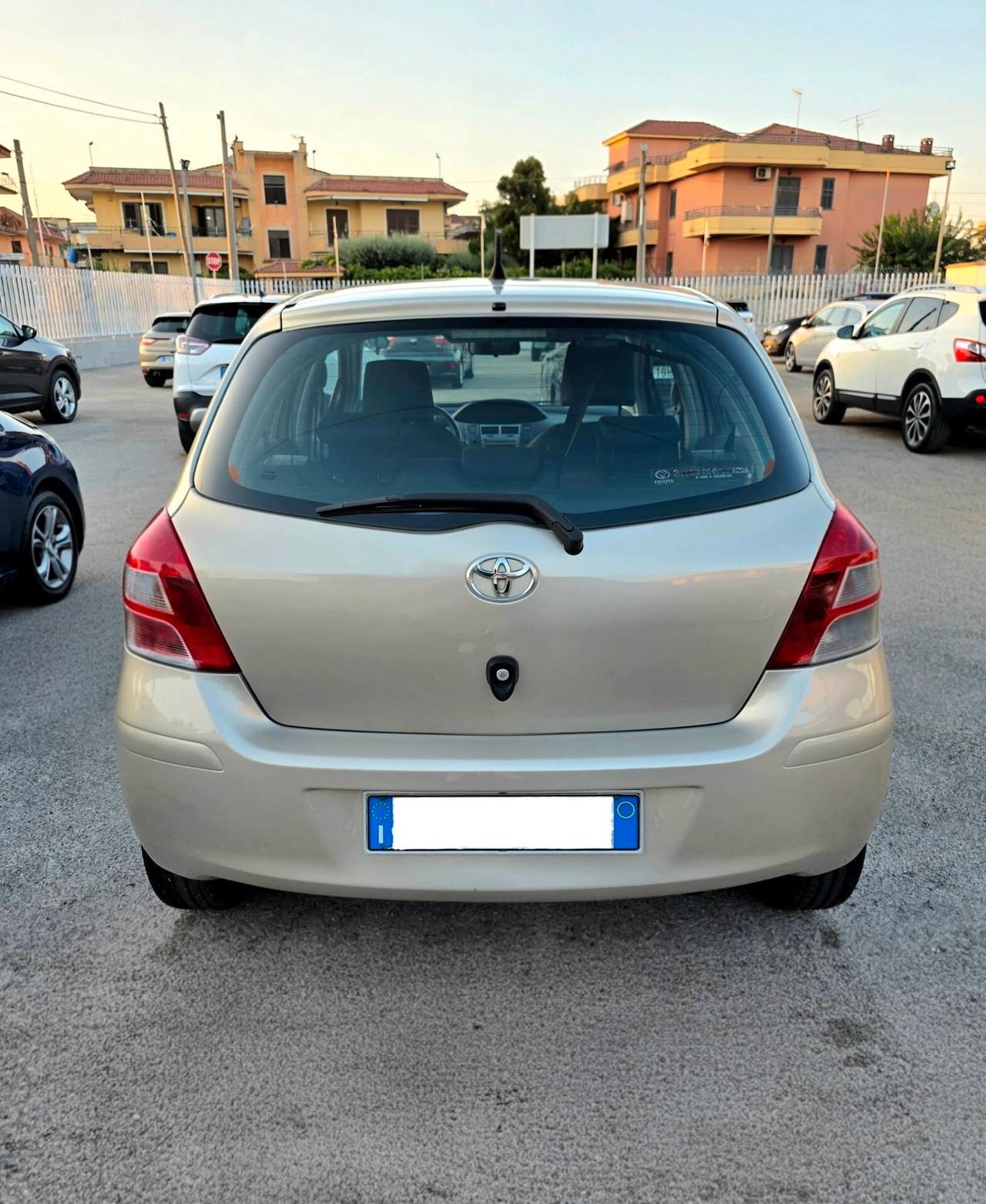 Toyota Yaris 1.0 5 porte Now