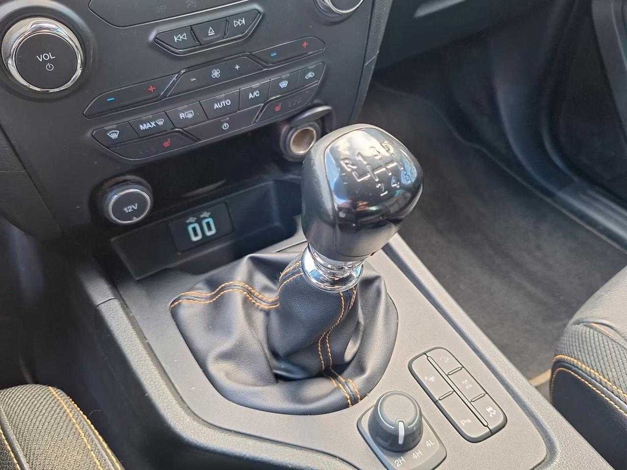 Ford Ranger Wildtrak 213CV 2.0 TDCi DC 6 MARCE MANUALE