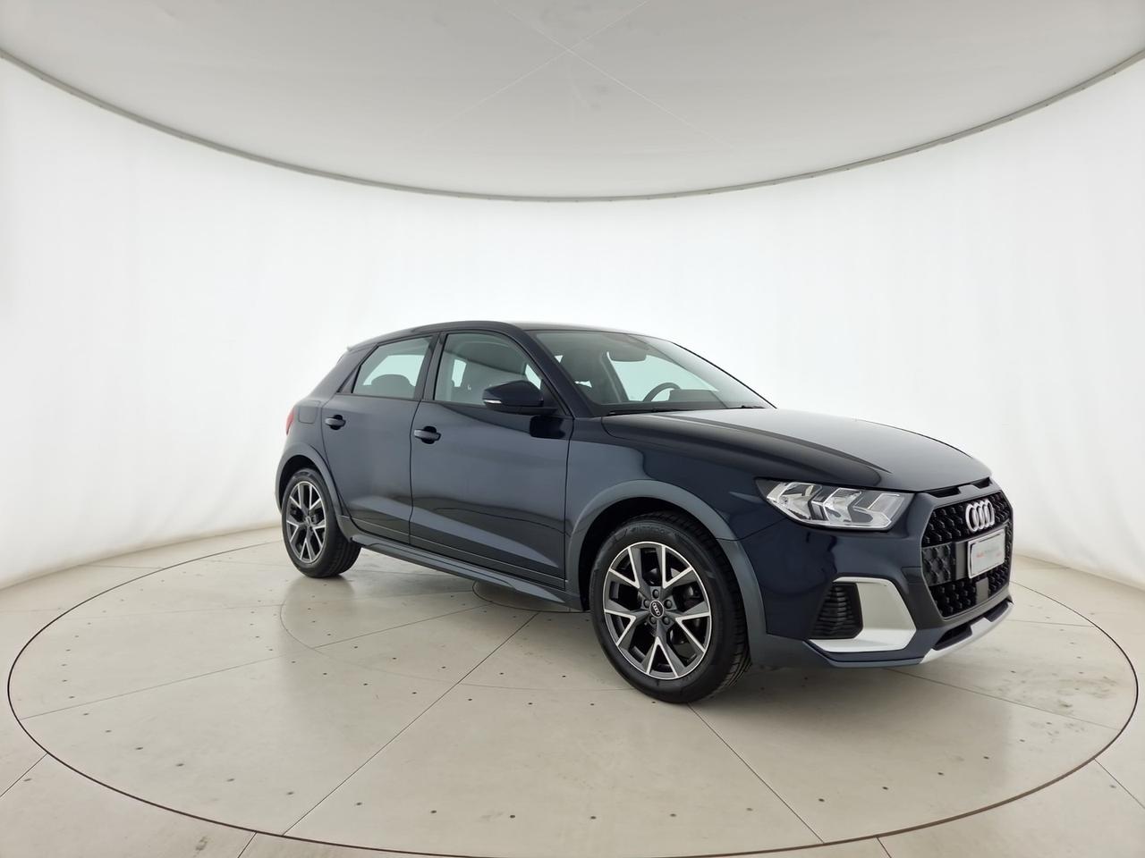 Audi A1 citycarver 30 1.0 tfsi admired 110cv s-tronic