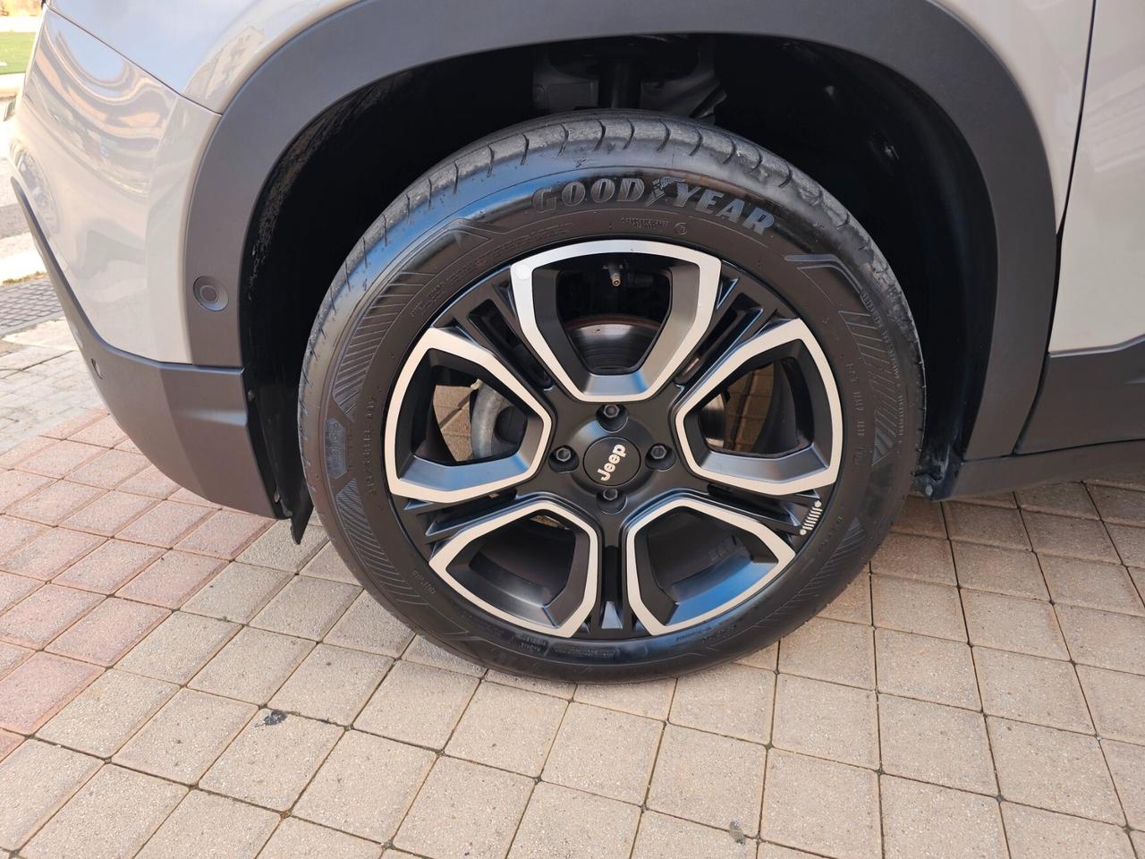 Jeep Avenger 1.2 Turbo 100 CV Summit