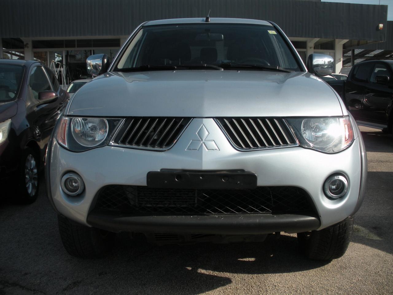 Mitsubishi L200 2.5 DI-D/136CV DC Intense