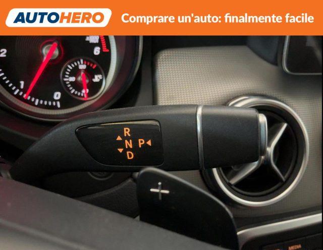 MERCEDES-BENZ GLA 200 d Automatic Sport