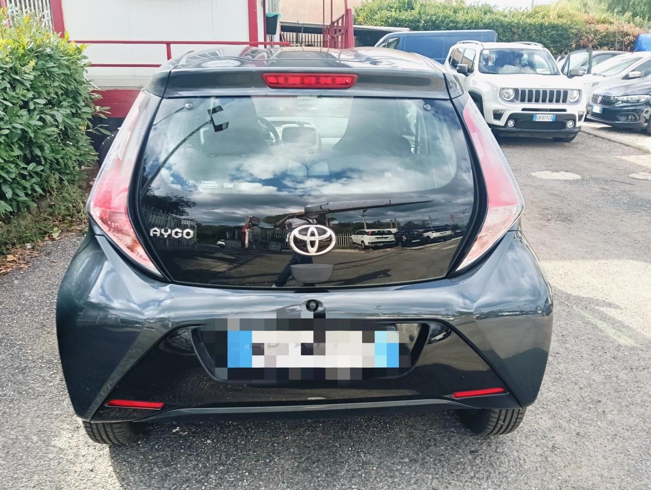 Toyota Aygo 1.0 VVT-i 72 CV 5 porte x-cool