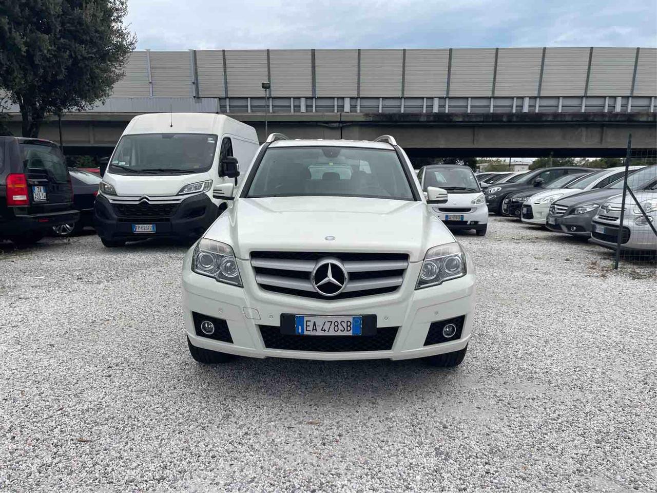 MERCEDES - BENZ - GLK 220 CDI - 4 MATIC BLUE EFFICIENCY - CHROME