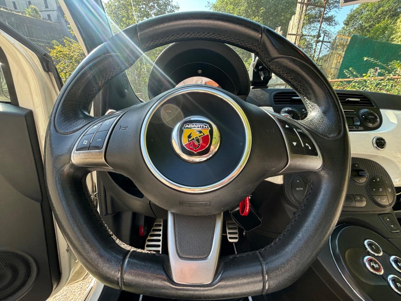 Abarth 500 C 1.4 Turbo T-Jet MTA