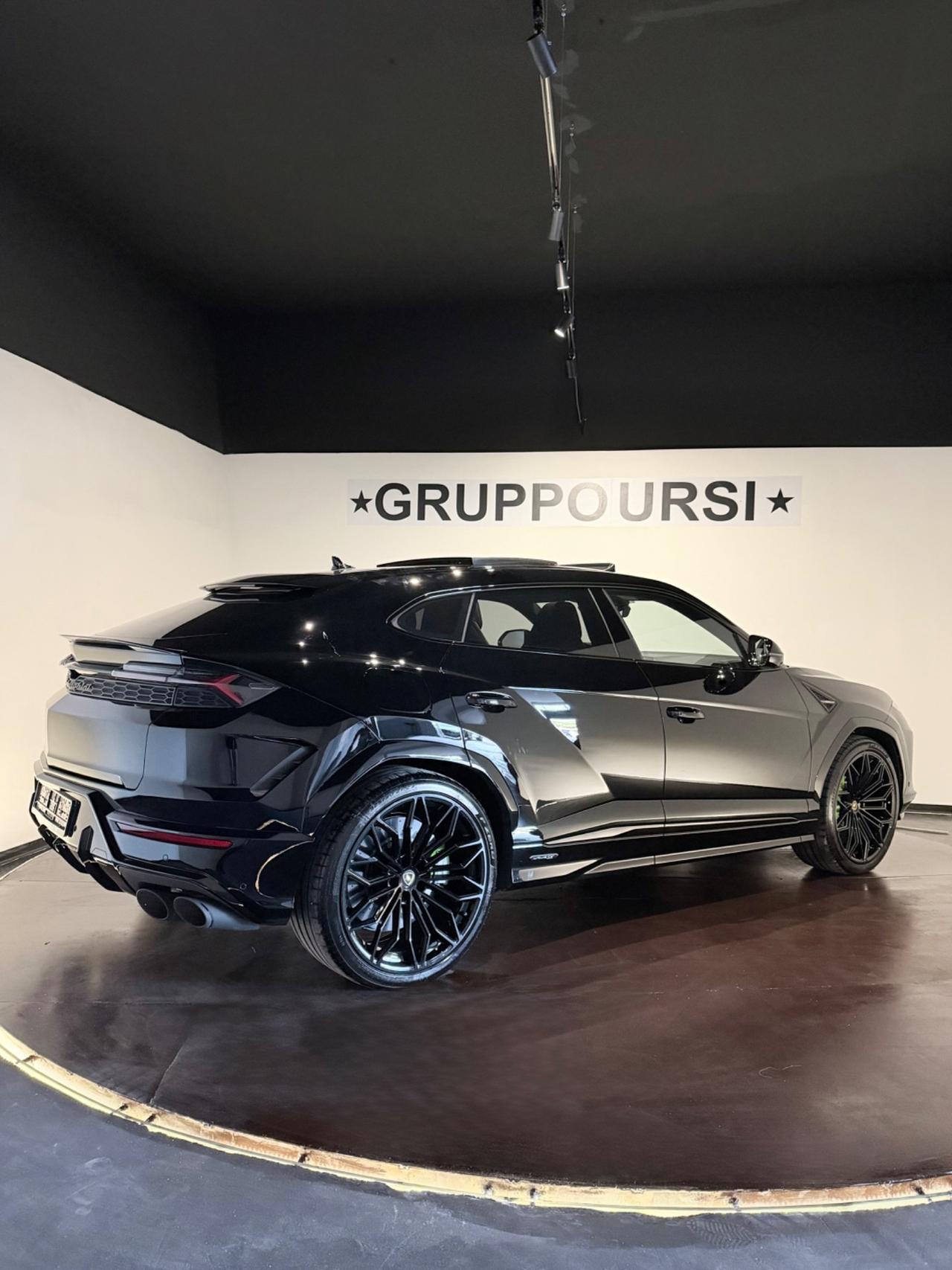 Lamborghini Urus 4.0 SE