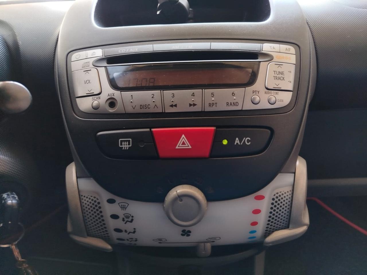 Peugeot 107 1.0 12v Allure (sweet years) 5p 2tronic FL