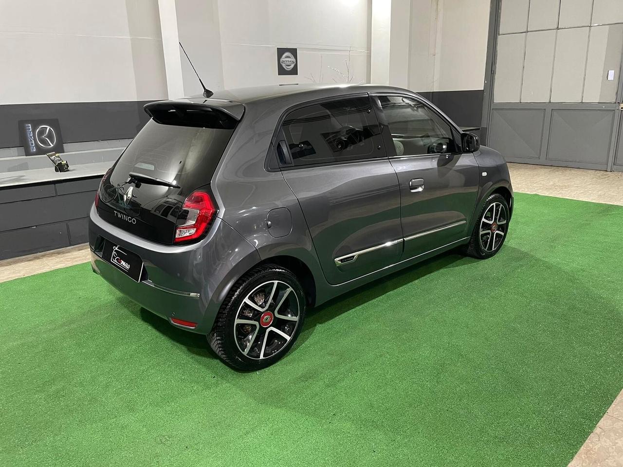 Renault Twingo SCe 65 CV Signature