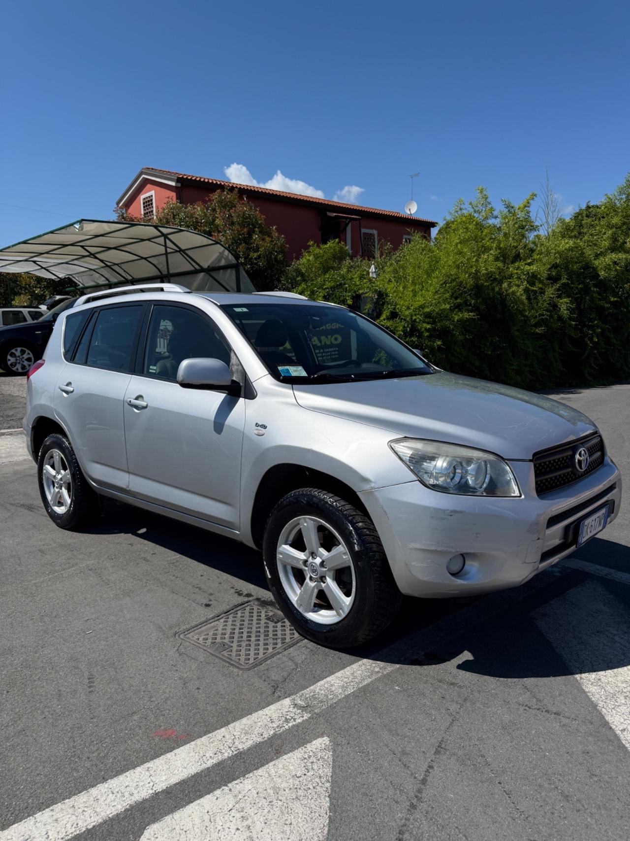Toyota RAV 4 RAV4 2.2 D-4D 136 CV Luxury