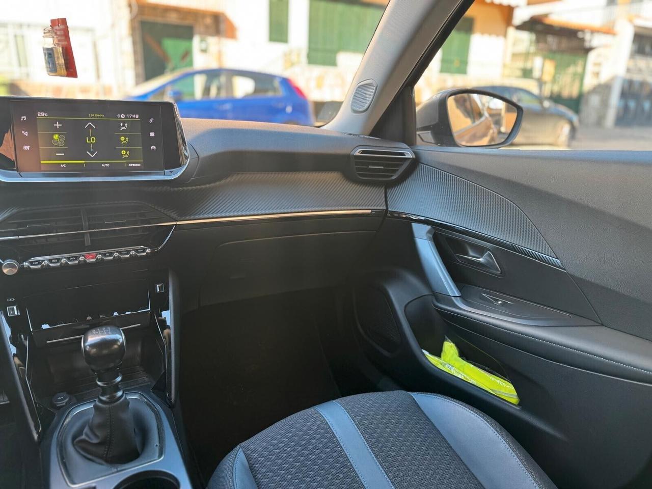 Peugeot 2008 BlueHDi 100 S&S Allure