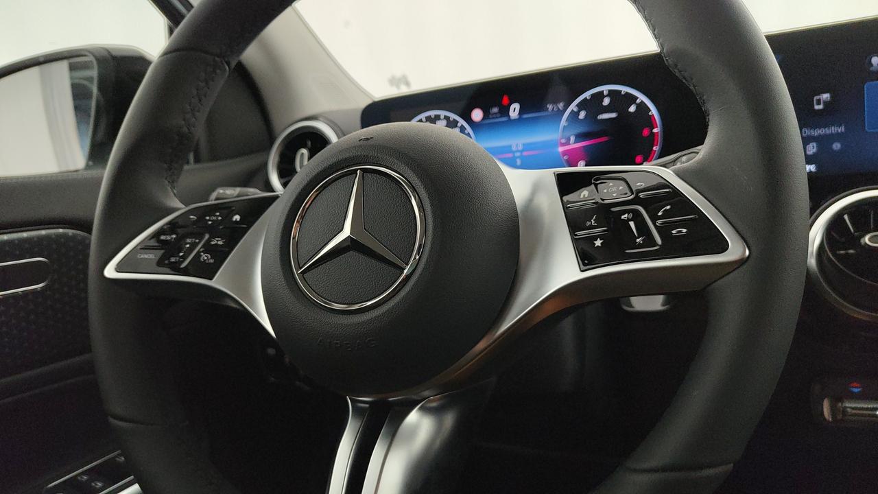 Mercedes-Benz GLA 200 d automatic