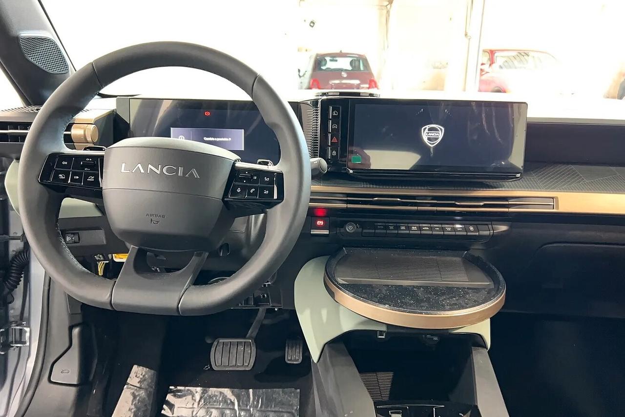 Lancia Ypsilon Hybrid e-DCT KM0