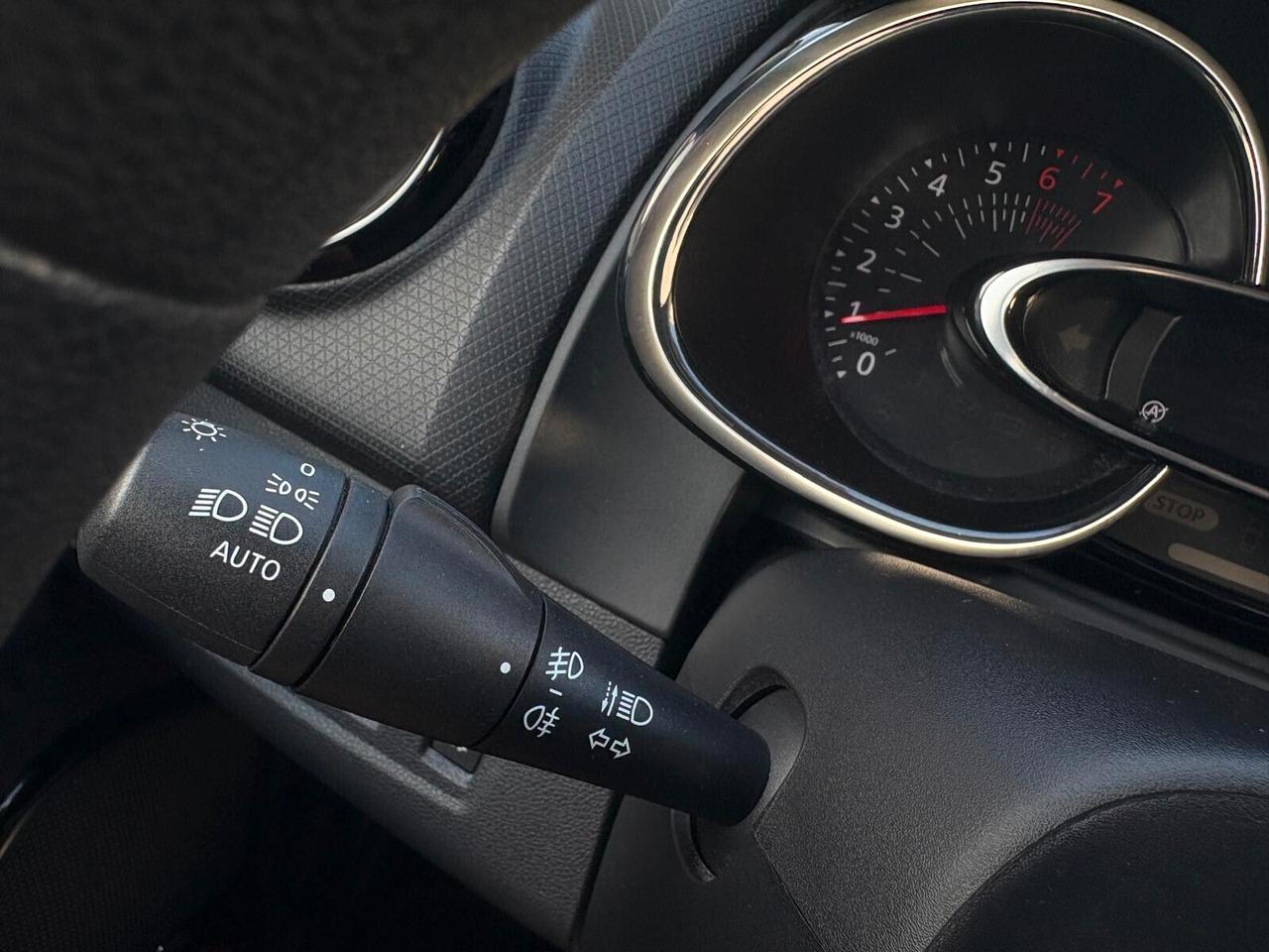 Renault Clio 0.9 GPL 90cv Moschino NEOPATENTATI