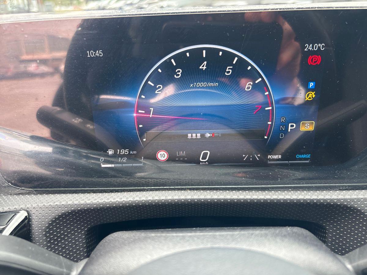 Mercedes-Benz CLA Coupe 200 Progressive Advanced Plus auto