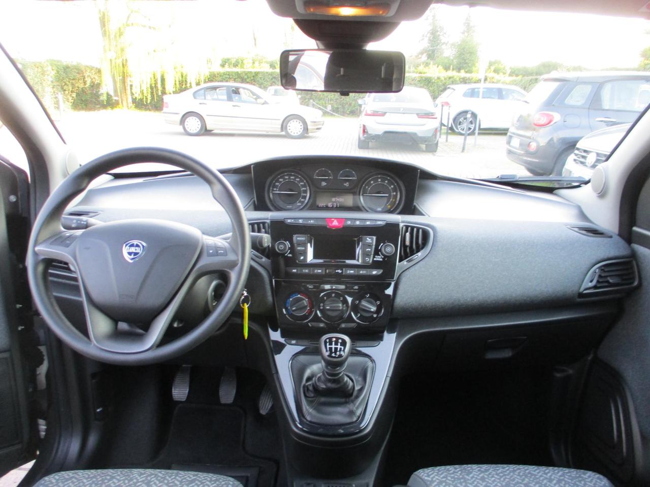 Lancia Ypsilon 1.0 Hybrid Silver Plus - Ok Neopat./Bluetooth