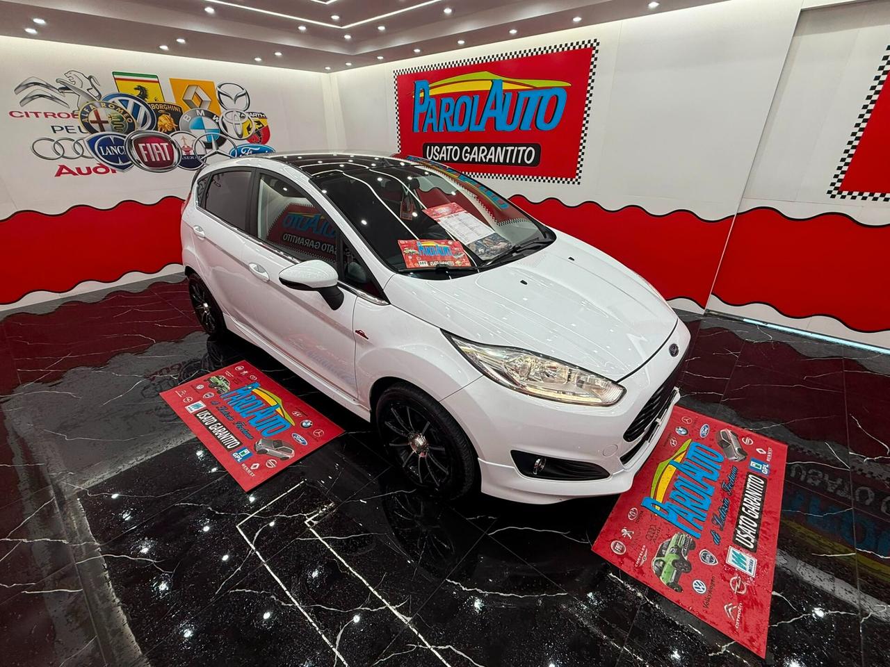 Ford Fiesta 1.5 TDCi 75cv BLACK-WHITE - 2014