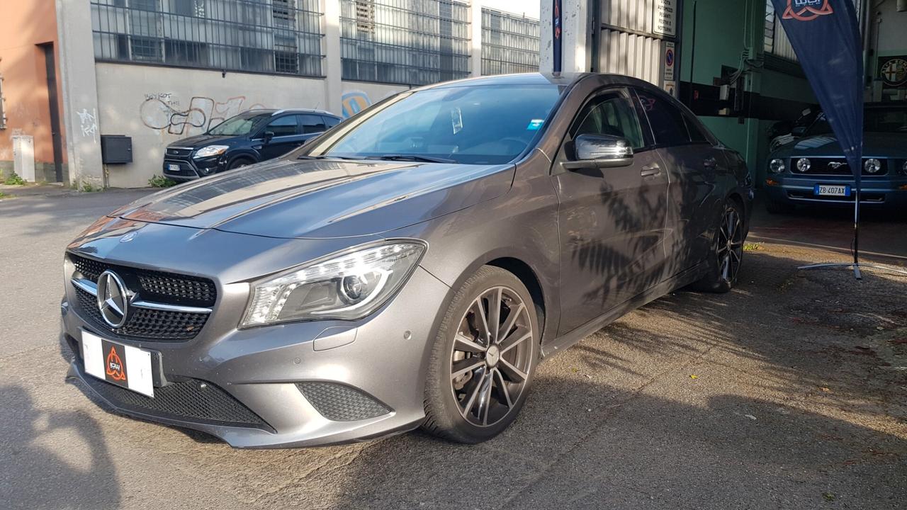 Mercedes-benz CLA 180 BLACK LINE UNI PRO!!!