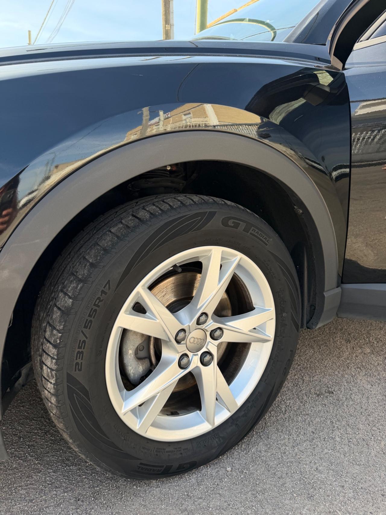 Audi Q3 35 TDI quattro Business-2019 MATRIX/NAVI
