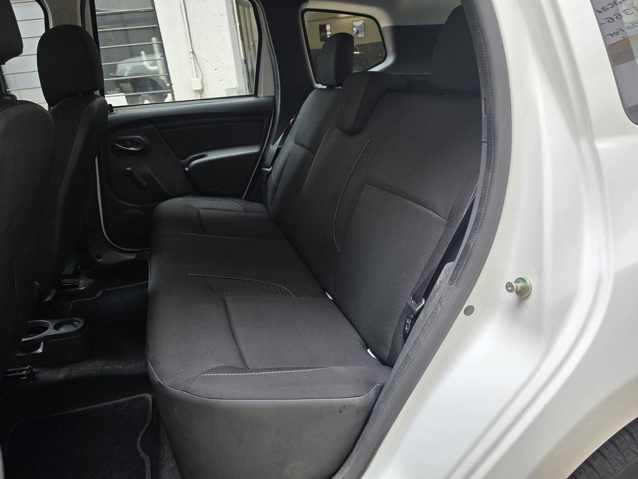 DACIA DUSTER - UNICO PROPRIETARIO - GANCIO TRAINO