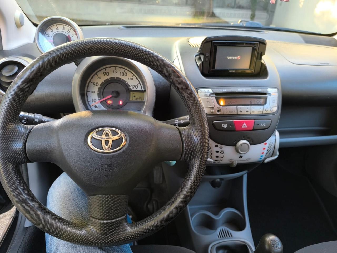 Toyota Aygo 1.0 12V VVT-i 3 porte Now Connect