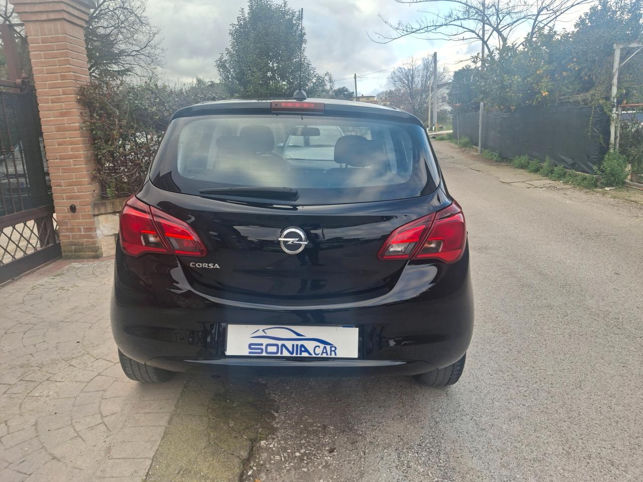 Opel Corsa 1.2 5 porte neopatentati