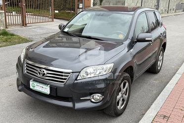 TOYOTA RAV4 Crossover 2.2 D-4D 150 CV DPF Exclusive