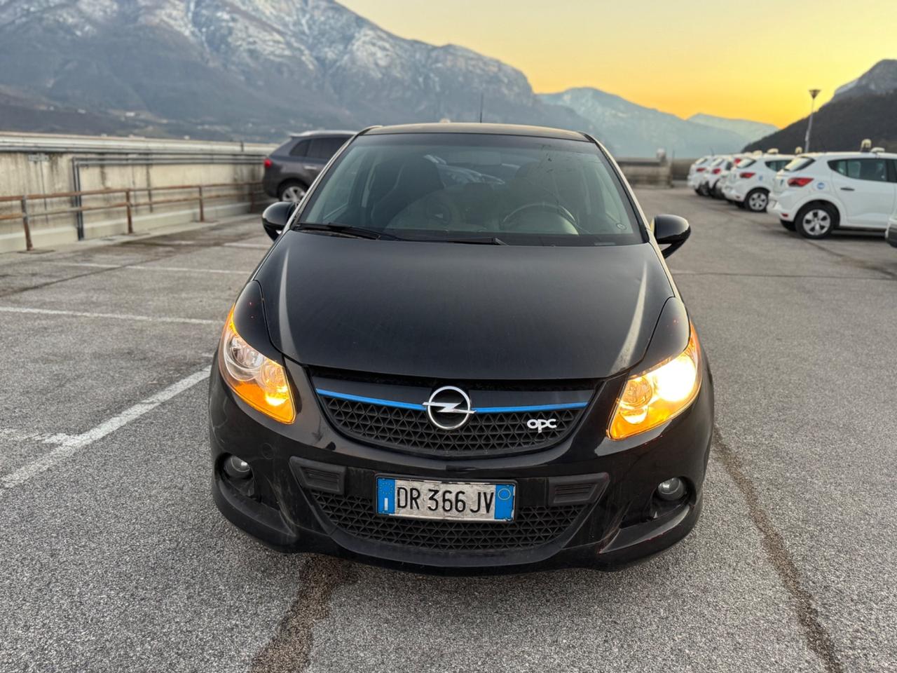 Opel Corsa 1.6 T 192CV 3 porte OPC