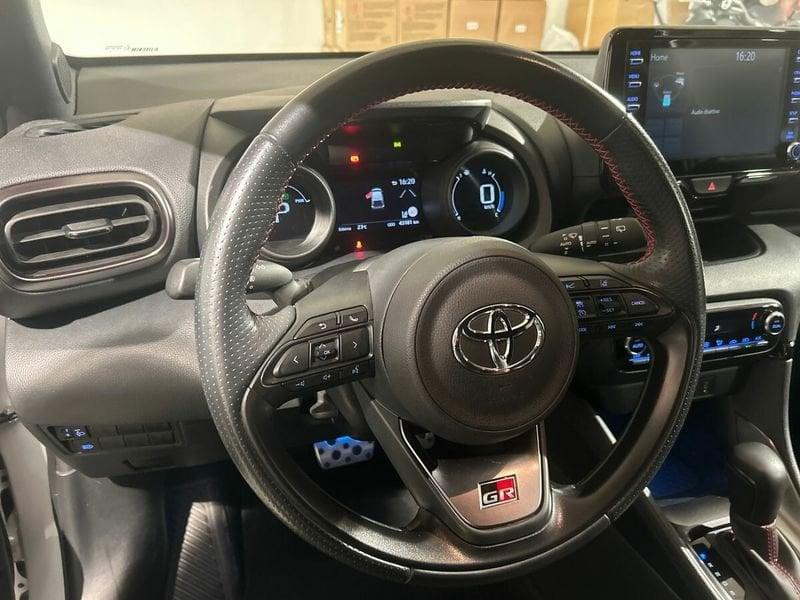Toyota Yaris Hybrid GR Sport MY22