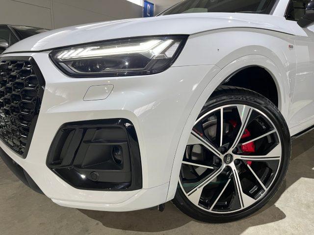 AUDI Q5 SPB Sportback 40TDI quattro S line Identity Black