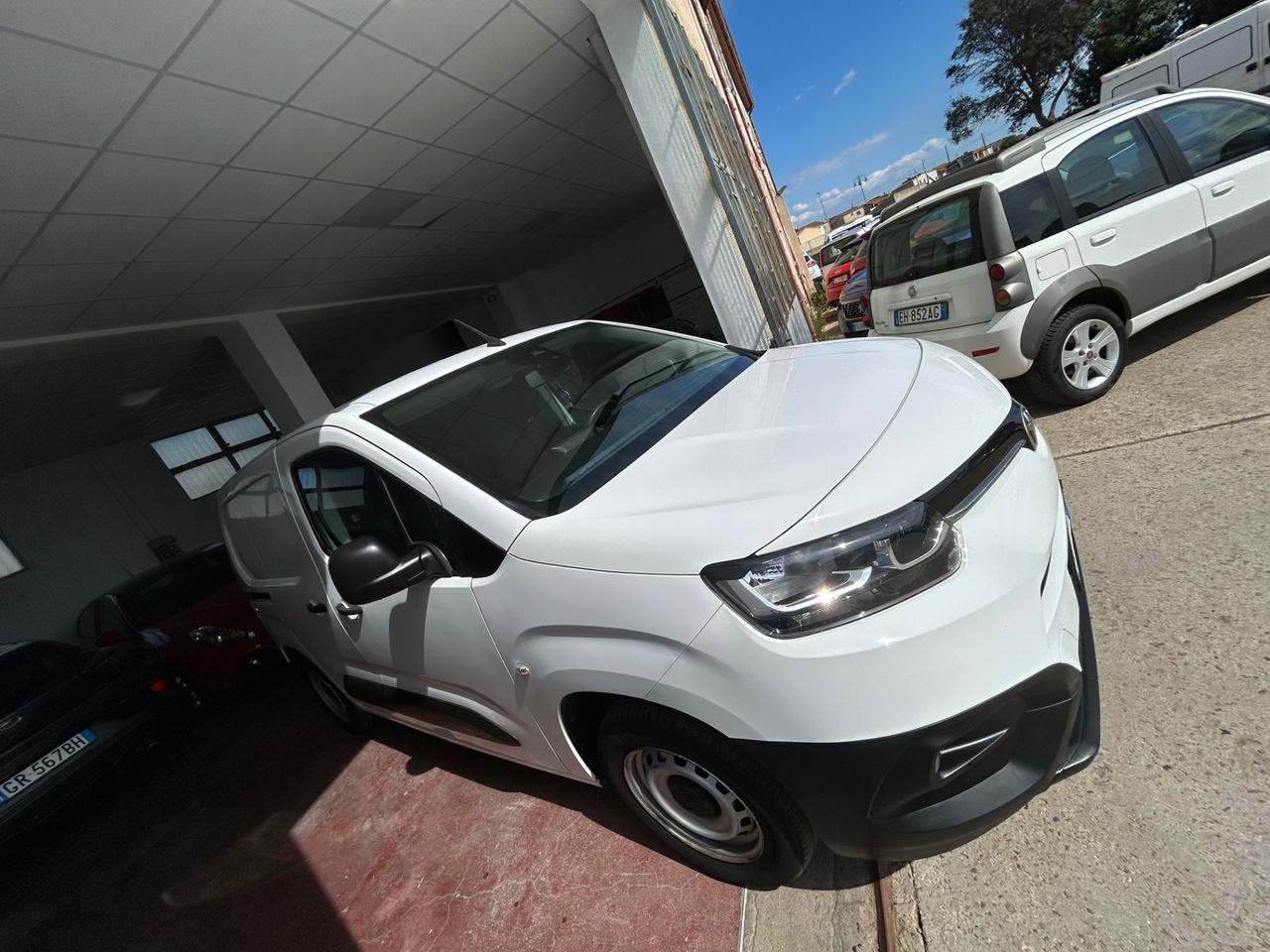 Toyota proace 3 posti