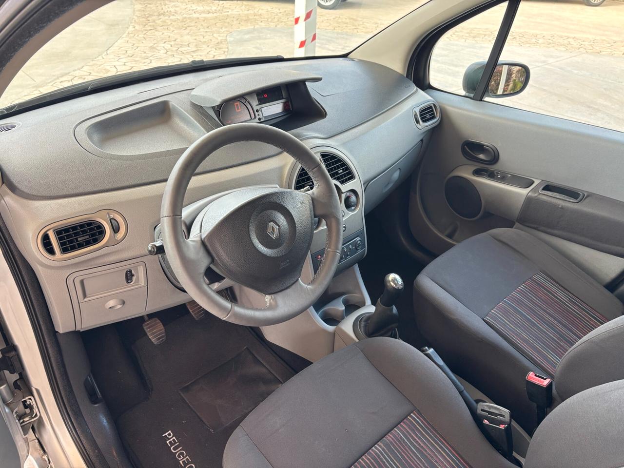 Renault Modus 1.5 dCi 70CV Expression-2010