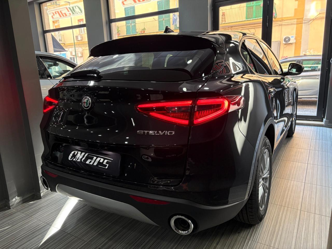 Alfa Romeo Stelvio 2.2 turbo diesel 160cv Auto RWD Business ITALIANA